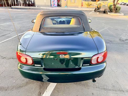 Used 2001 MAZDA MX-5 Miata LS image 8