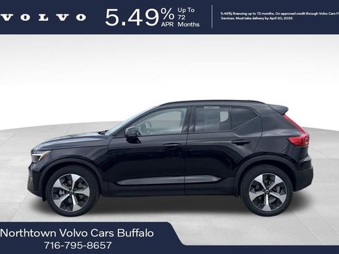 Certified 2024 Volvo XC40 B5 Core image 2