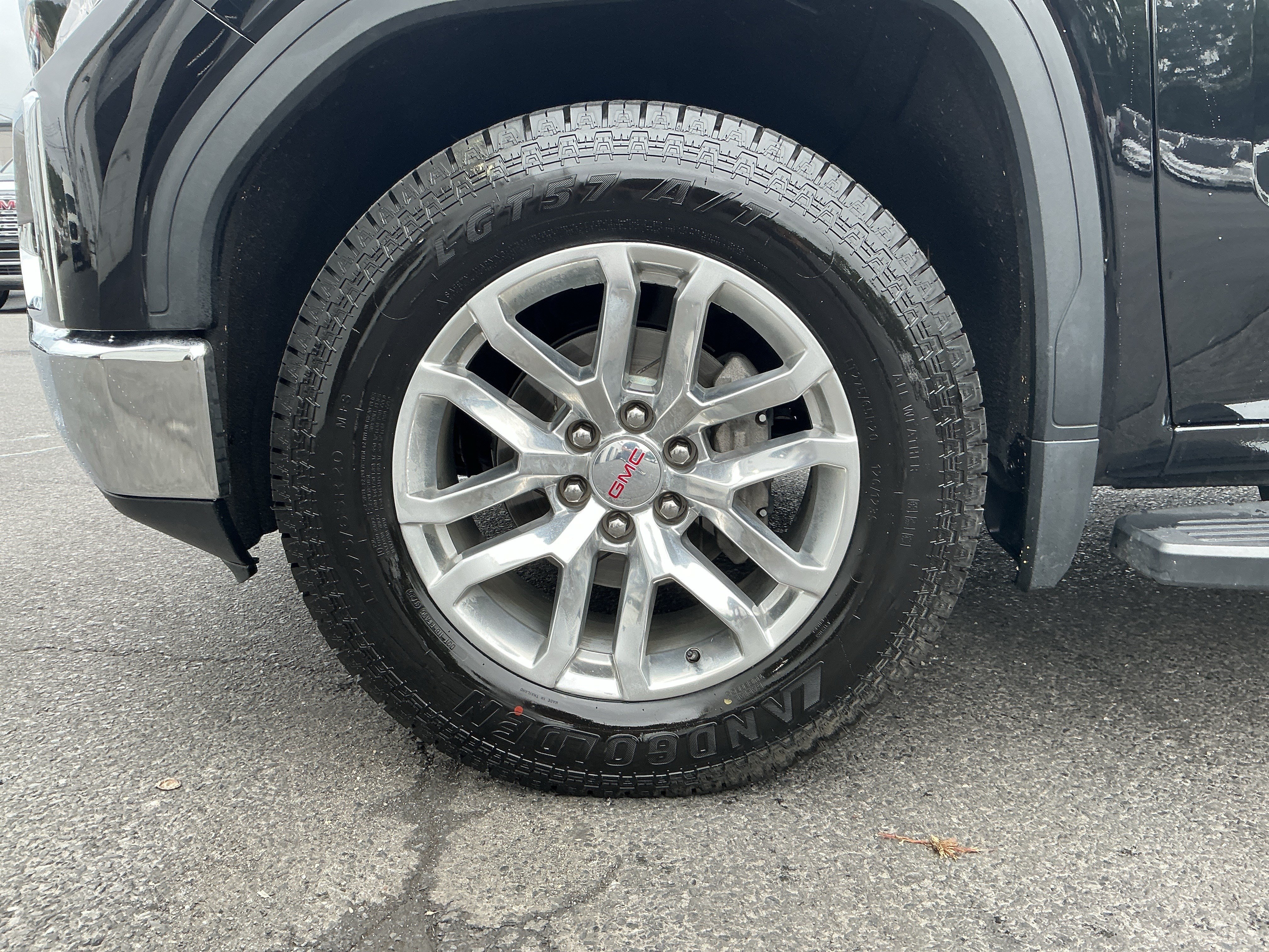Used 2021 GMC Sierra 1500 SLT w/ SLT Premium Plus Package AWD/4WD image 9