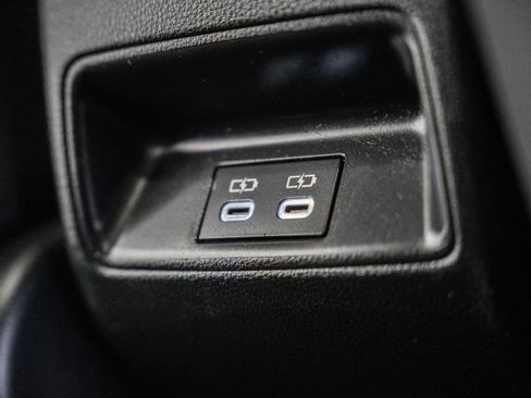 Used 2024 Toyota Corolla LE image 25