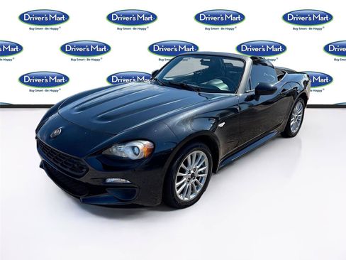 Used 2017 FIAT 124 Spider Classica RWD image 27