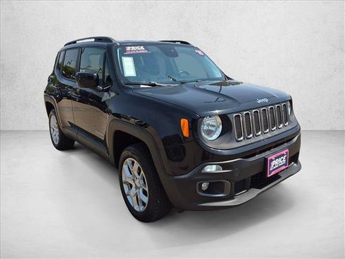 Used 2015 Jeep Renegade Latitude AWD/4WD image 3