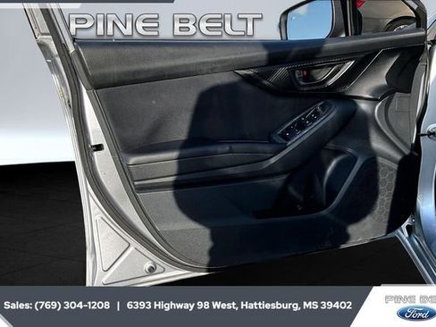 Used 2018 Subaru Impreza 2.0i Premium image 17