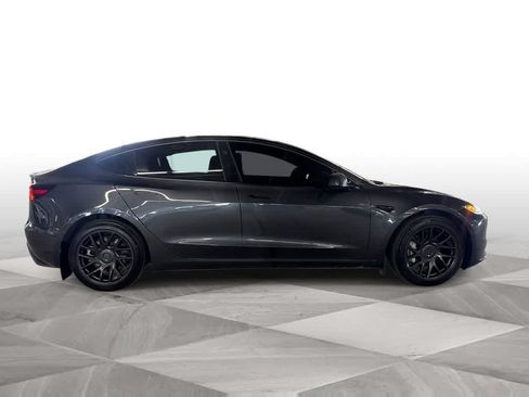 Used 2025 Tesla Model 3 RWD image 9