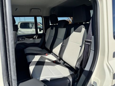 New 2025 INEOS Grenadier Fieldmaster Edition image 10