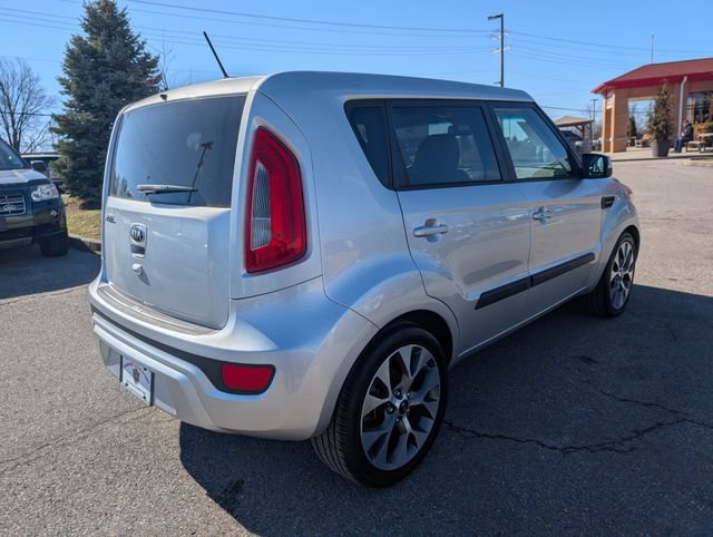 Used 2013 Kia Soul ! w/ Premium Pkg FWD image 6