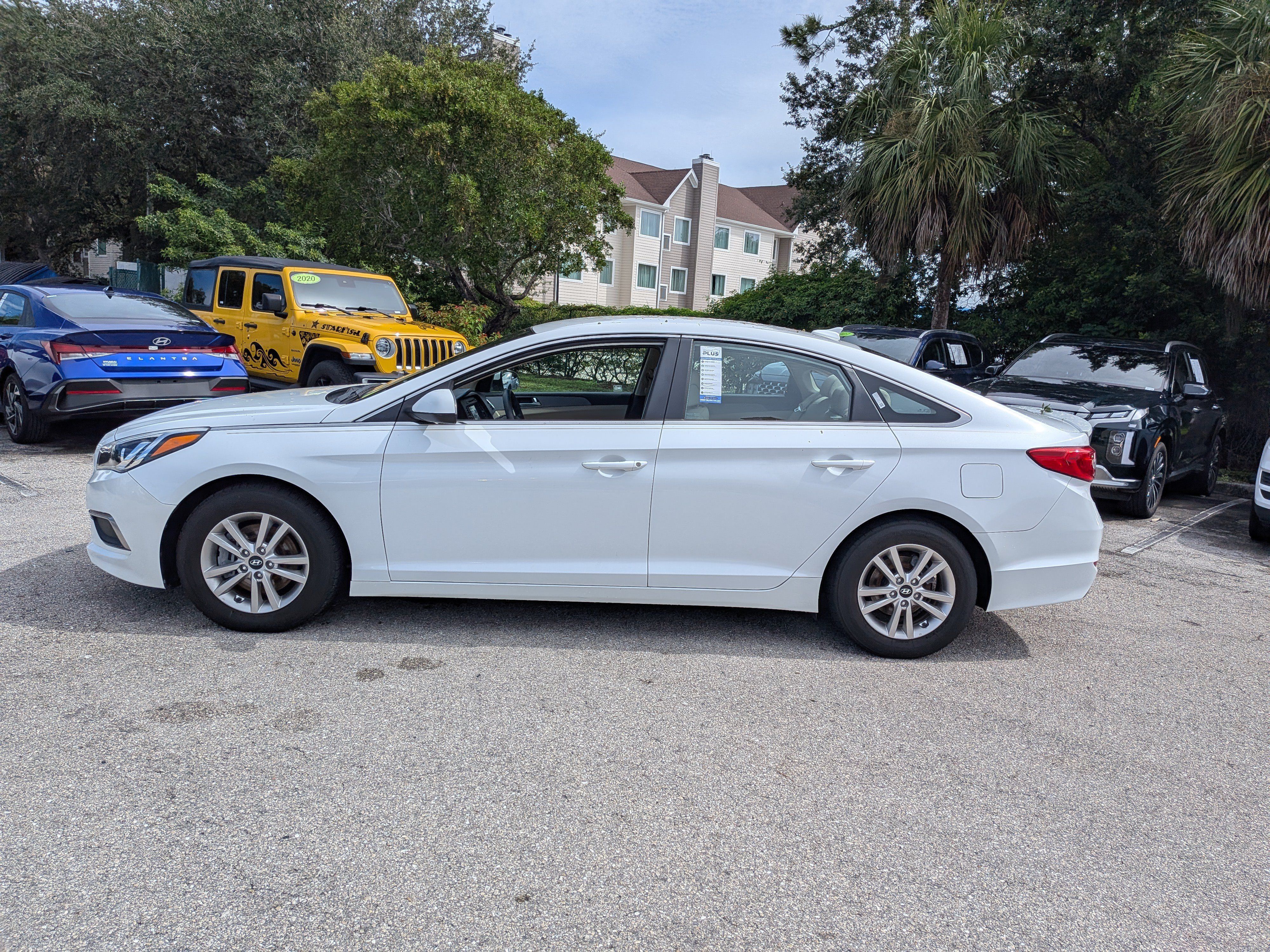 Used 2017 Hyundai Sonata ECO FWD image 7