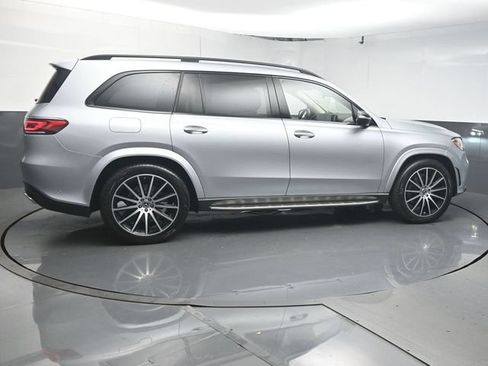 Used 2023 Mercedes-Benz GLS 450 4MATIC image 8