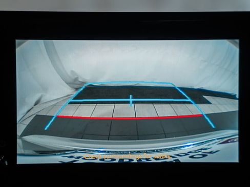 Used 2025 Toyota Corolla LE image 36