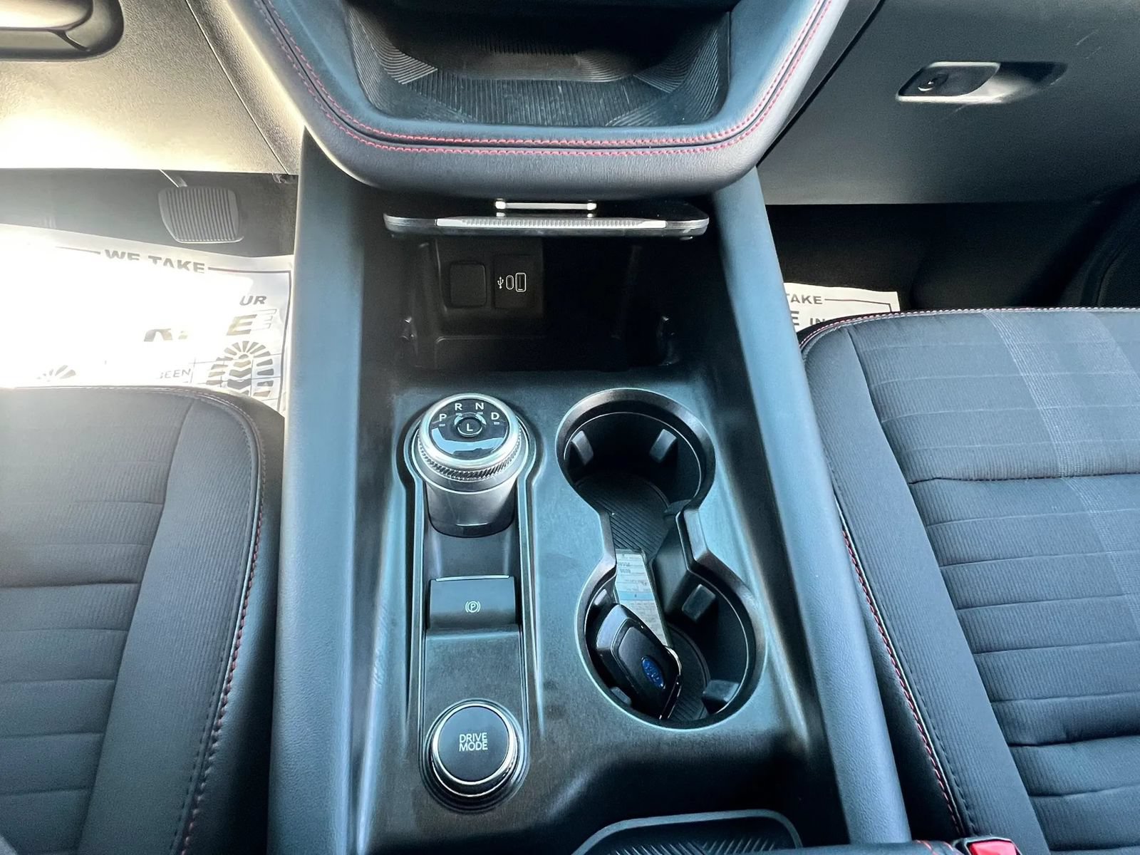 Used 2025 Ford Explorer ST-Line w/ ST-Line Street Pack AWD/4WD image 15