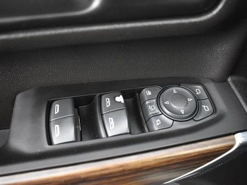 Used 2022 Chevrolet Silverado 2500 High Country image 23