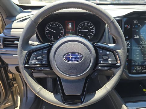 Used 2025 Subaru Forester Touring AWD/4WD image 30
