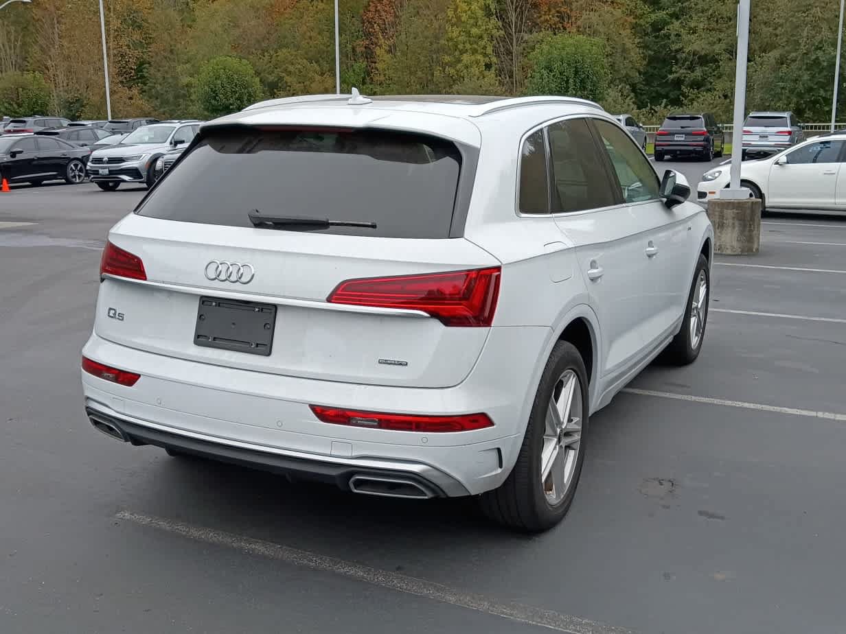 Used 2023 Audi Q5 e Premium w/ Convenience Package AWD/4WD image 4