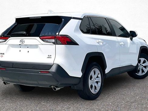 Certified 2023 Toyota RAV4 LE AWD/4WD image 9