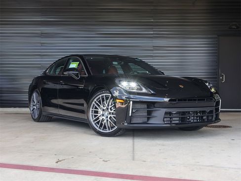 New 2025 Porsche Panamera 4 image 9