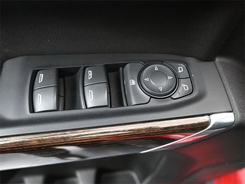 Used 2019 GMC Sierra 1500 Elevation w/ Elevation Value Package image 16