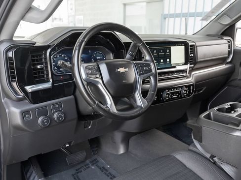 Used 2023 Chevrolet Silverado 1500 LT RWD image 17