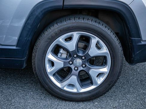 Used 2019 Jeep Compass Limited image 12