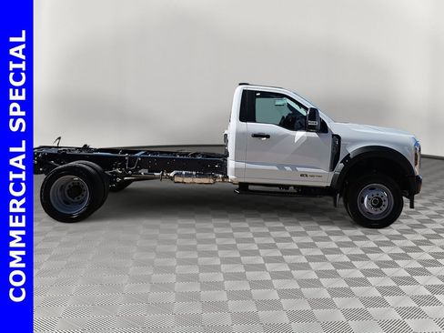 New 2025 Ford F550 4x4 Regular Cab Super Duty image 2