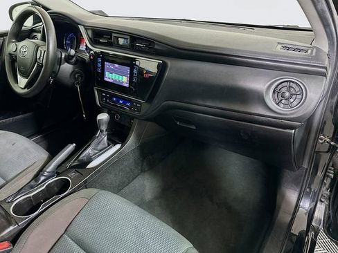 Used 2019 Toyota Corolla LE image 26