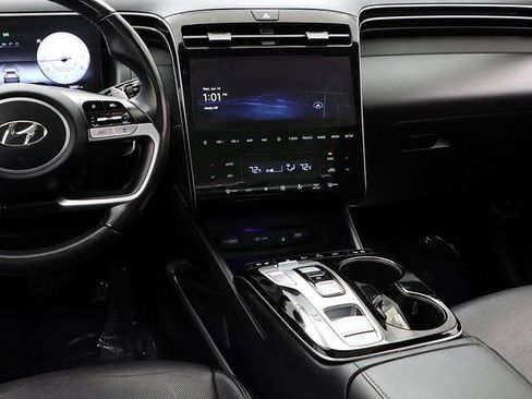 Used 2024 Hyundai Tucson Limited image 15