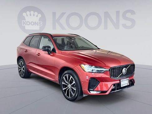 Used 2024 Volvo XC60 B5 Plus w/ Climate Package image 10