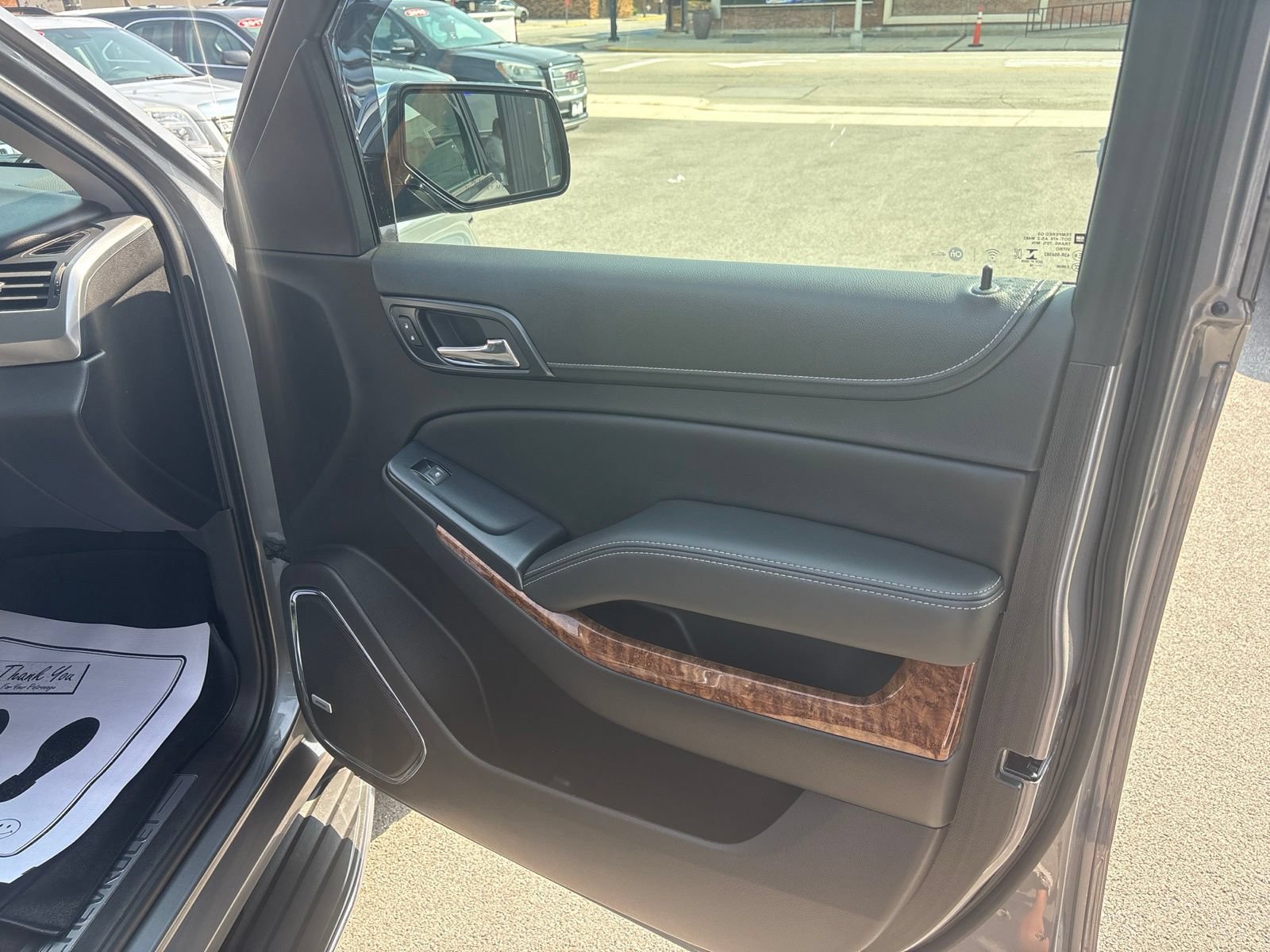 Used 2018 Chevrolet Tahoe Premier w/ Max Trailering Package AWD/4WD image 23