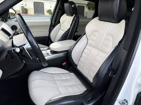 Used 2017 Land Rover Range Rover Sport HSE Dynamic image 13