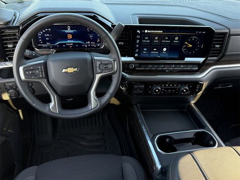 Certified 2025 Chevrolet Silverado 3500 LT image 12