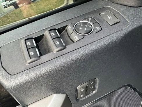 Certified 2022 Ford F450 Lariat w/ Lariat Value Package image 26