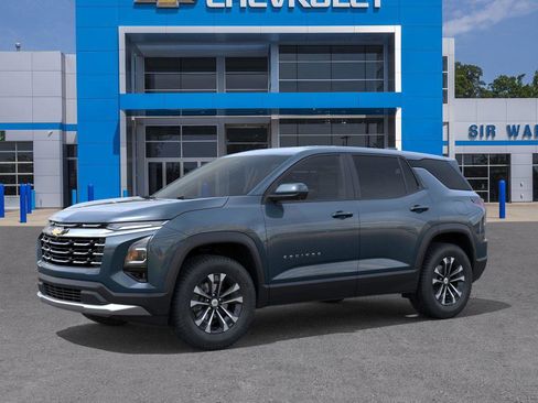 New 2026 Chevrolet Equinox LT image 2