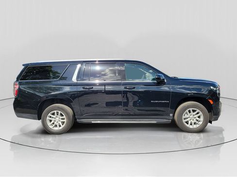 Used 2024 Chevrolet Suburban LT AWD/4WD image 8
