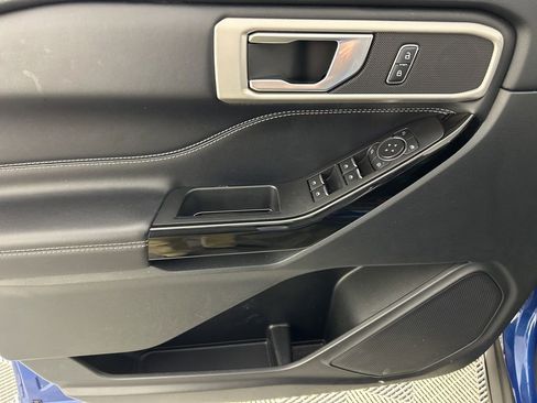 Used 2021 Ford Explorer ST w/ ST Street Pack image 10