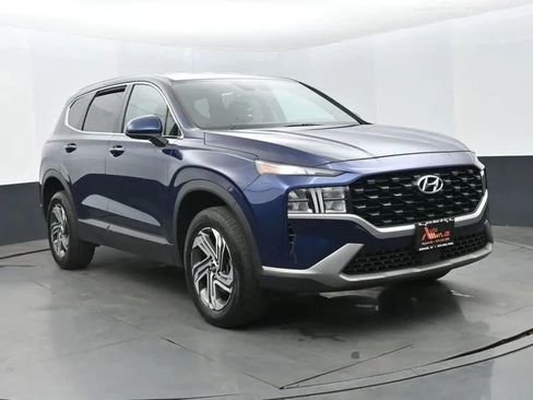 Used 2023 Hyundai Santa Fe SE w/ Cargo Package AWD/4WD image 2
