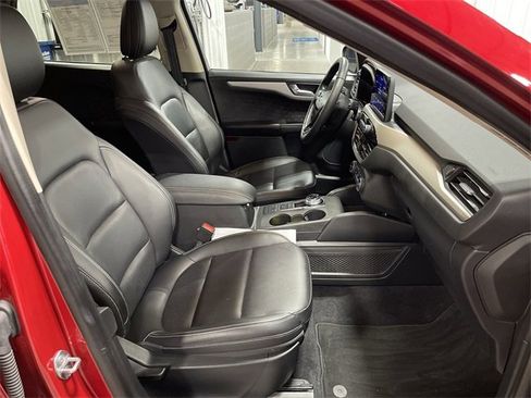 Used 2020 Ford Escape SEL image 29