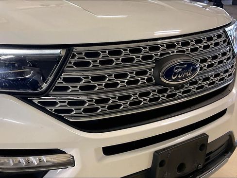 Used 2020 Ford Explorer Limited RWD image 29