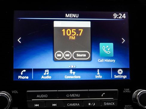 Used 2022 Nissan Frontier SV image 23