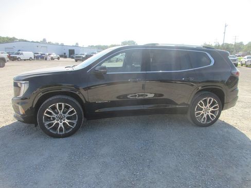 New 2026 GMC Acadia Denali Ultimate FWD image 7