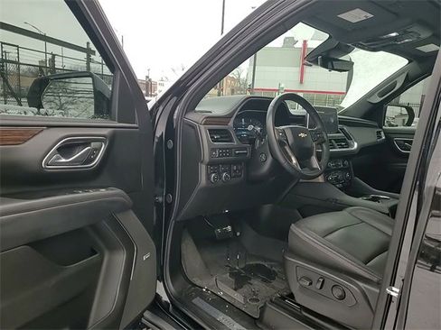Used 2024 Chevrolet Tahoe High Country image 10
