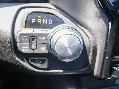New 2026 RAM 1500 Laramie AWD/4WD image 23