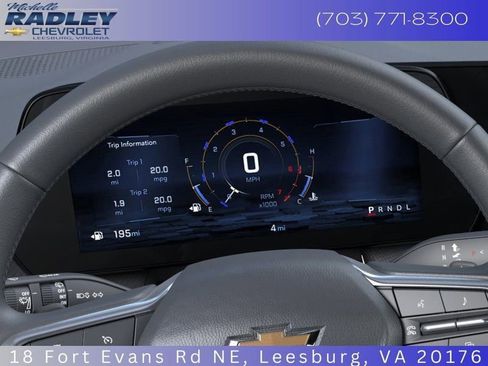 New 2025 Chevrolet Equinox LT image 18