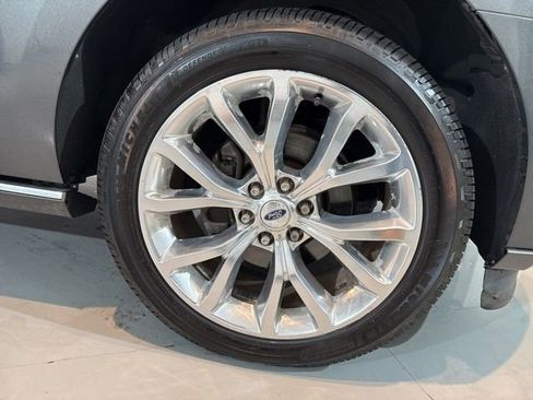 Used 2018 Ford Expedition Max Limited w/ Equipment Group 302A image 15