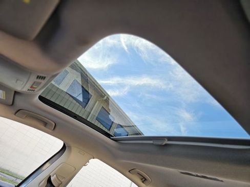 Used 2024 Volkswagen Jetta SE image 26