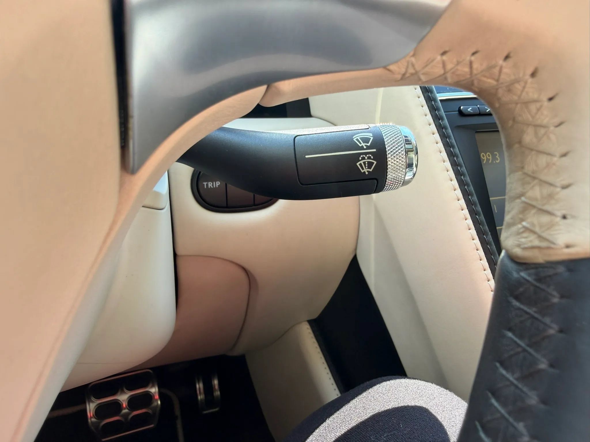 Used 2015 Bentley Flying Spur V8 AWD/4WD image 25