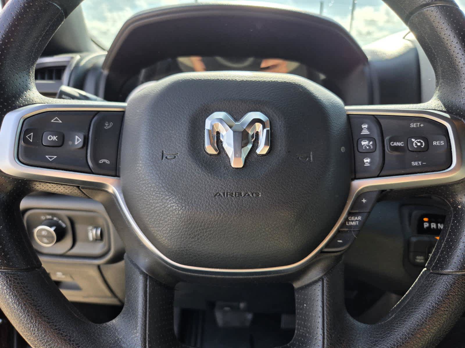 Used 2025 RAM 1500 Warlock AWD/4WD image 18