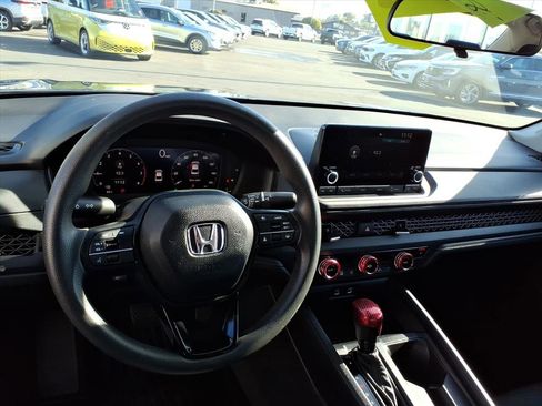 Used 2024 Honda Accord EX image 10
