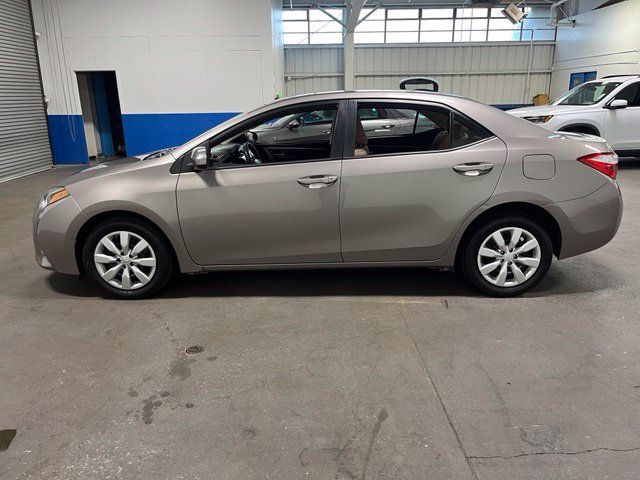 Used 2015 Toyota Corolla LE FWD image 6