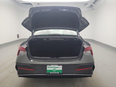 Used 2024 Hyundai Elantra SE FWD image 29
