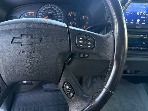 Used 2003 Chevrolet Silverado 2500 LS AWD/4WD image 28