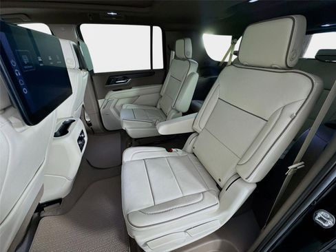 New 2026 GMC Yukon XL Denali AWD/4WD image 24